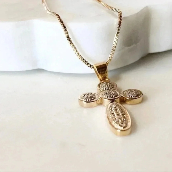 DAINTY Cross Necklace |Cubic Zirconia Necklace | Faith Necklace| 18k Good Plated - Picture 5 of 11